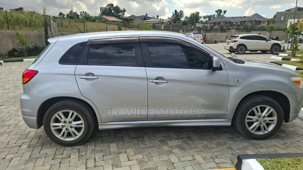 Mitsubishi RVR 2.0 2011 Silver
