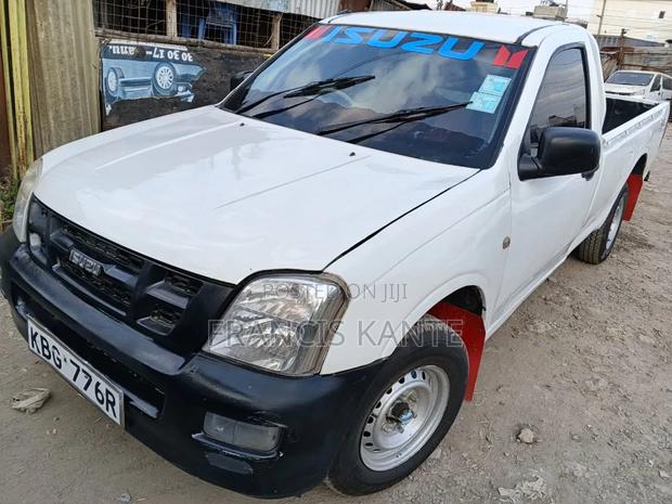 Isuzu D-MAX 2007 White