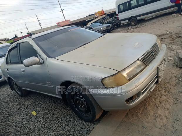 Nissan FB14 2005 Silver