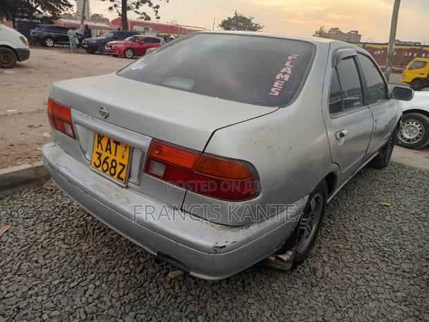 Nissan FB14 2005 Silver