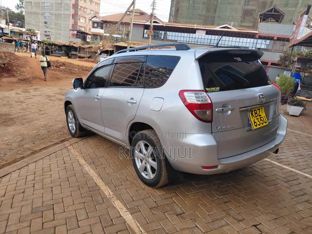 Toyota Vanguard 2008 Silver