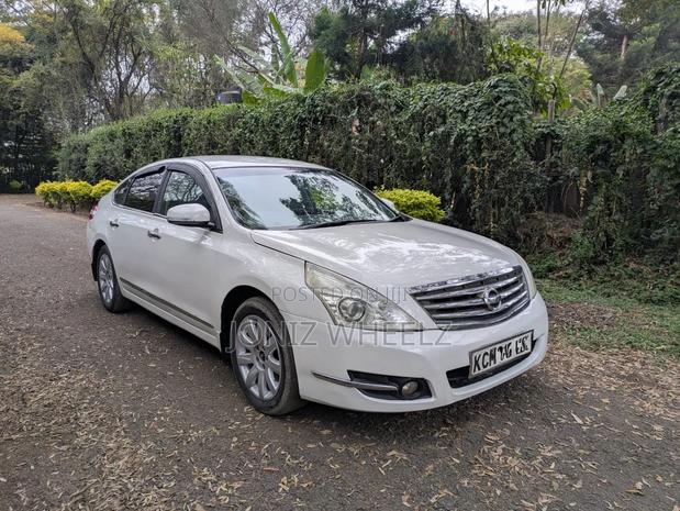 Nissan Teana 2010 White