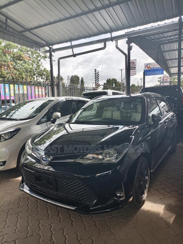 Toyota Corolla Fielder 2020 Black