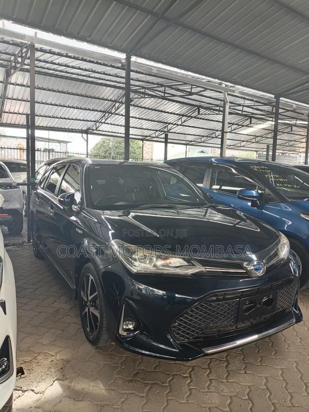 Toyota Corolla Fielder 2020 Black