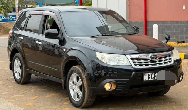 Subaru Forester 2012 Black