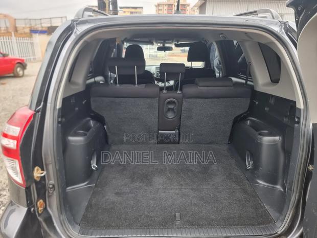 Toyota RAV4 2010 Gray
