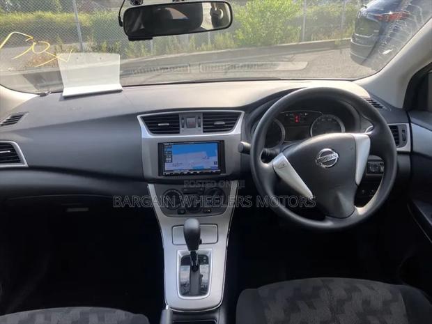 Nissan Sylphy 2019 Silver