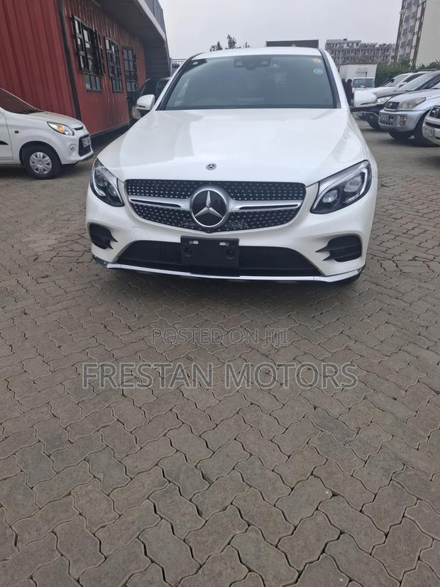 Mercedes-Benz GLC-Class 2019 White