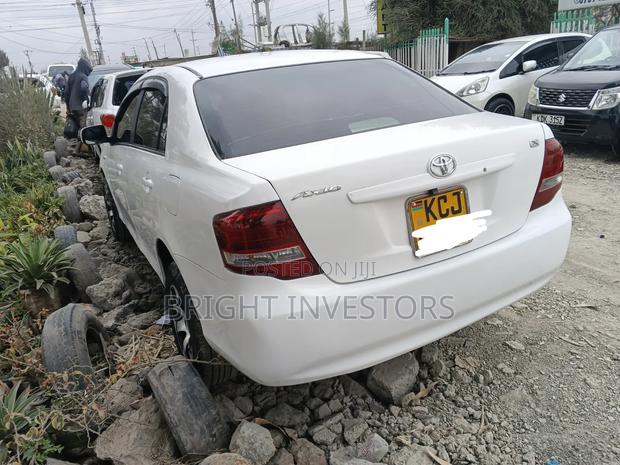 Toyota Axio 2011 White