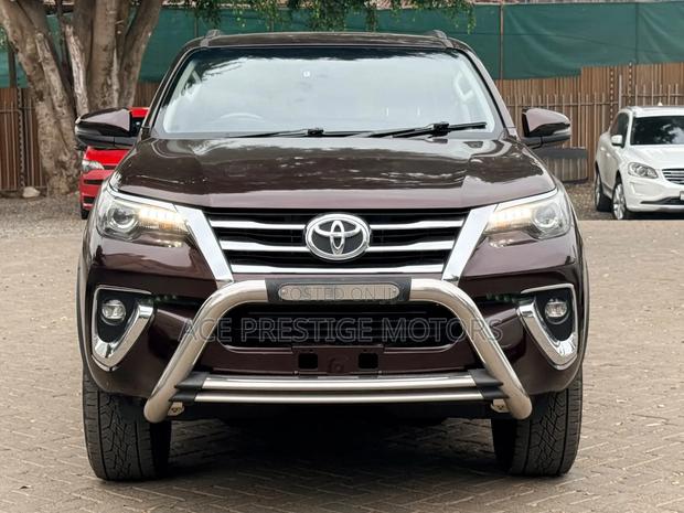Toyota Fortuner 2020 Brown