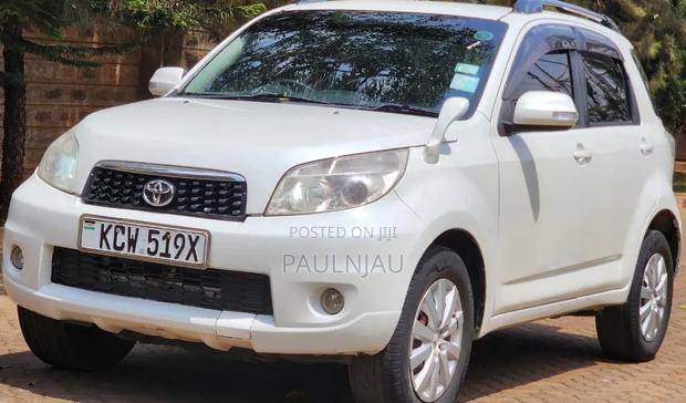Toyota Rush 2012 White