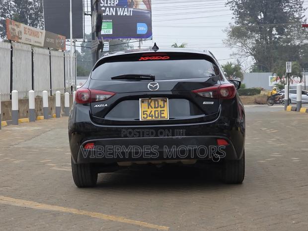 Mazda Axela 2015 Burgundy