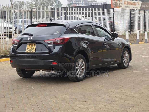 Mazda Axela 2015 Burgundy