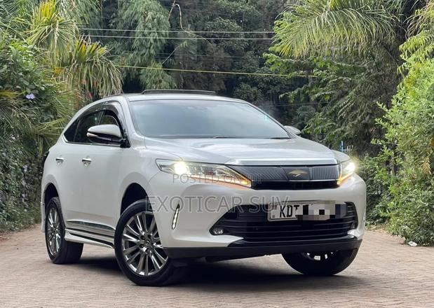 Toyota Harrier 2.0 4WD 2018 Pearl