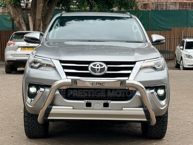 Toyota Fortuner 2.8 D AWD 2020 Silver