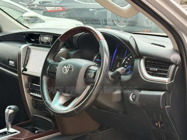 Toyota Fortuner 2.8 D AWD 2020 Silver