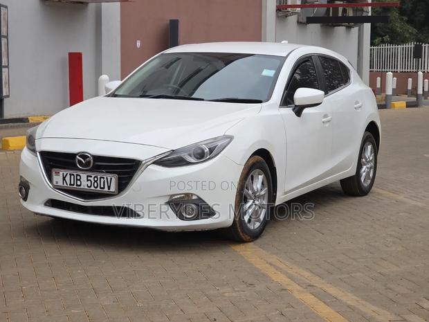 Mazda Axela SV Premium 2014 White
