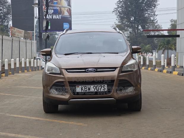 Ford Kuga 2013 Burgundy