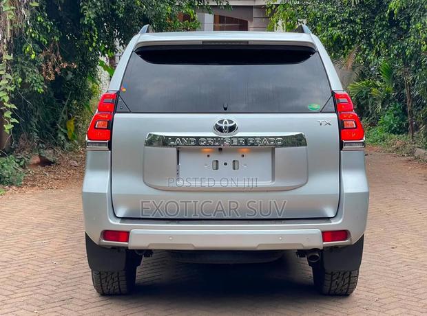Toyota Land Cruiser Prado 2019 Silver
