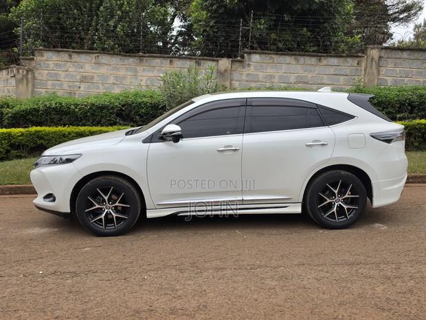 Toyota Harrier 2.0 2016 Pearl