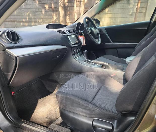 Mazda Axela 2011 Gray
