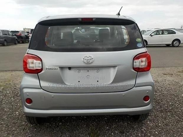 Toyota Passo 2019 Silver