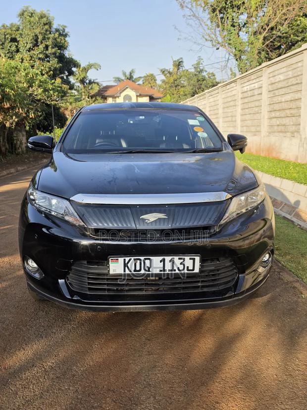 Toyota Harrier 2.0 2017 Matt Black