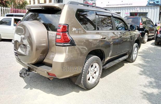 Toyota Land Cruiser Prado 2018 Burgundy