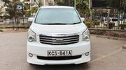 Toyota Noah 2011 White for sale