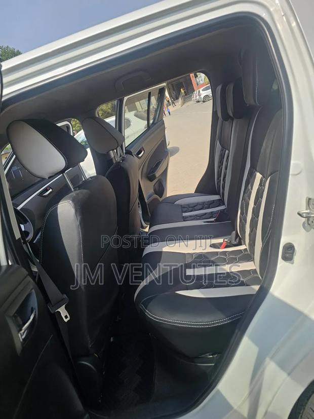 Suzuki Swift 2018 White