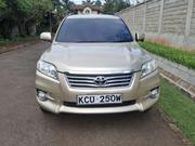 Toyota Vanguard 2012 Gold for sale