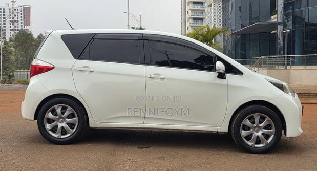 Toyota Ractis 1.5 FWD 2012 Pearl