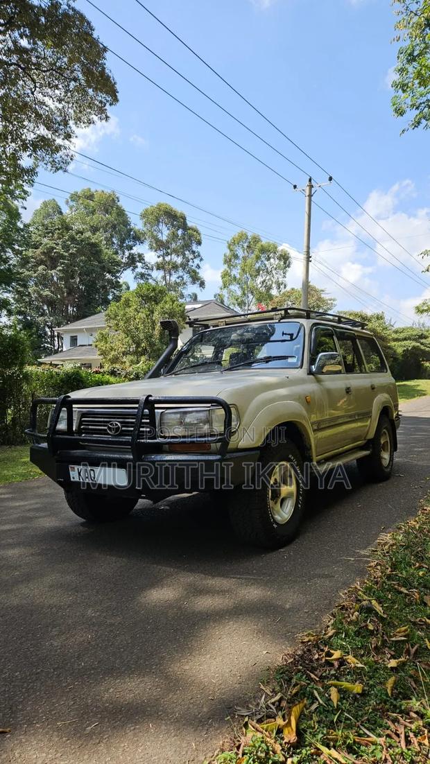 Toyota Land Cruiser 1986 Beige