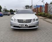 Toyota Crown 2012 Silver for sale