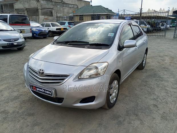 Toyota Belta 2006 Silver