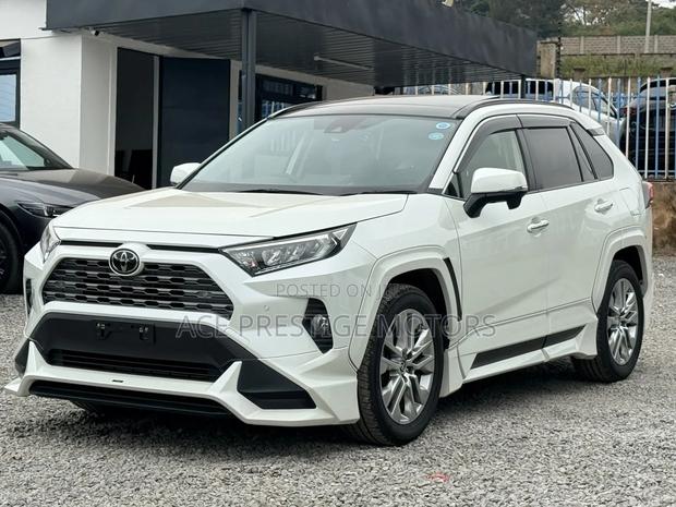 Toyota RAV4 2020 White