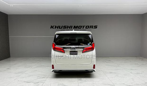 Toyota Alphard 2019 White