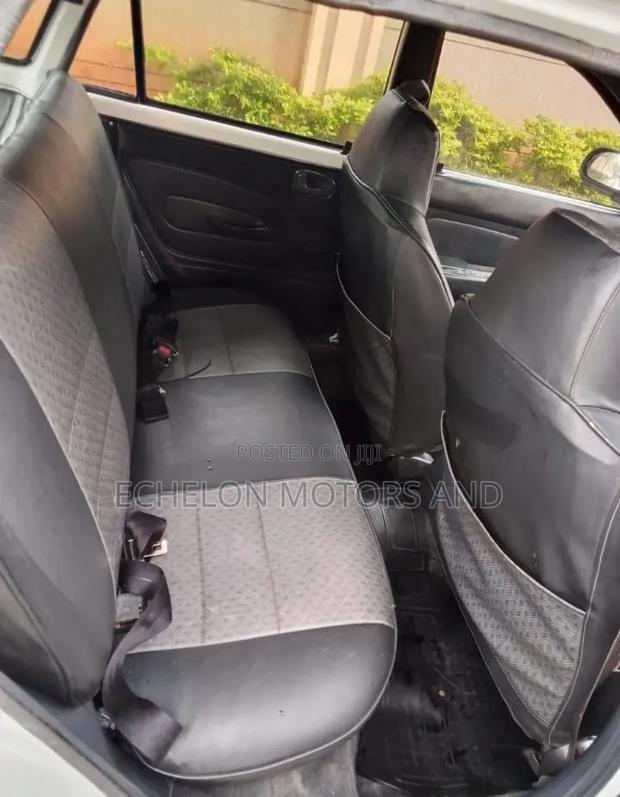 Toyota Corolla 1998 White