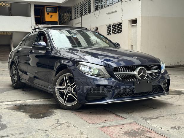 Mercedes-Benz C200 2019 Blue