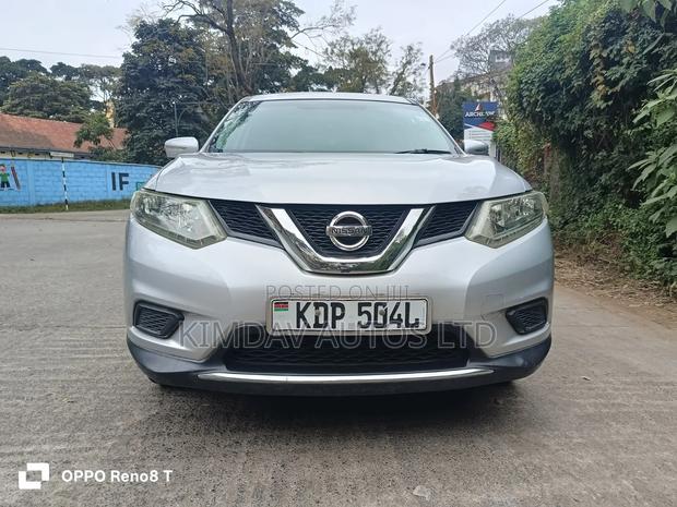 Nissan X-Trail 2015 Silver