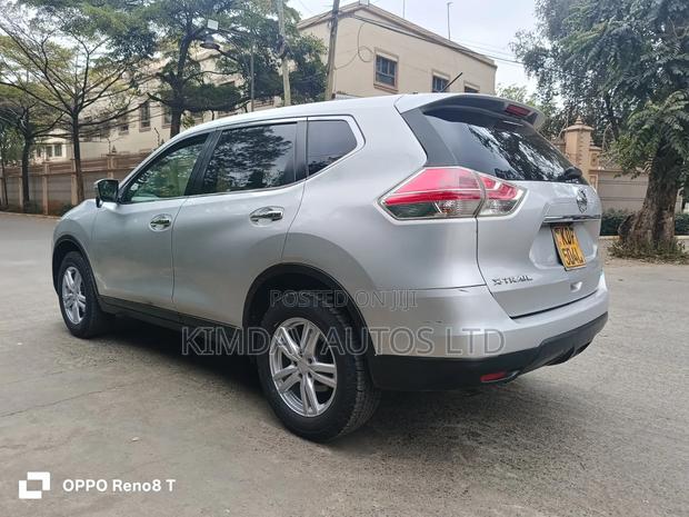 Nissan X-Trail 2015 Silver