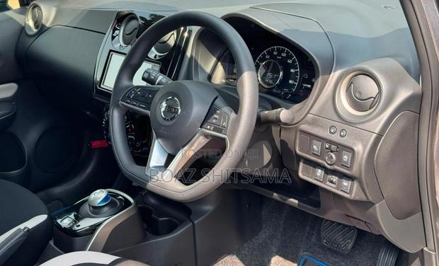 Nissan Note 2019 Silver