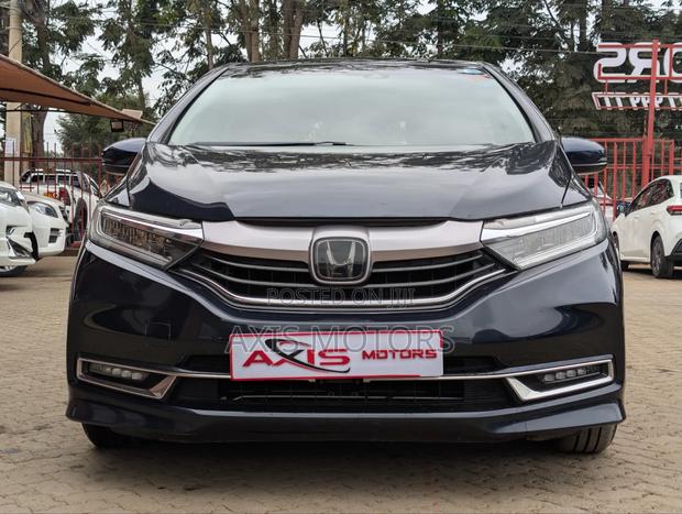 Honda Fit Shuttle 2019 Blue
