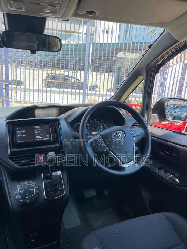 Toyota Noah 2020 Matt Black