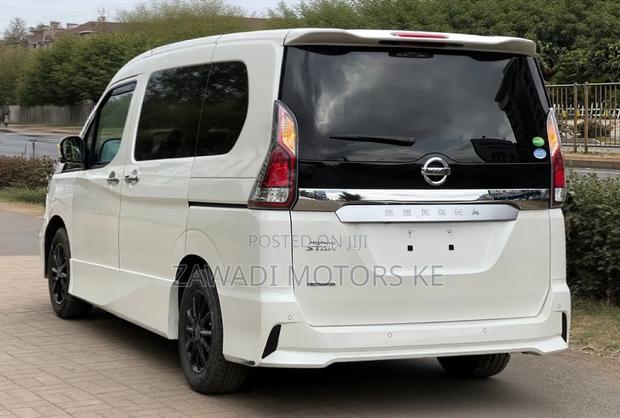 Nissan Serena 2019 White