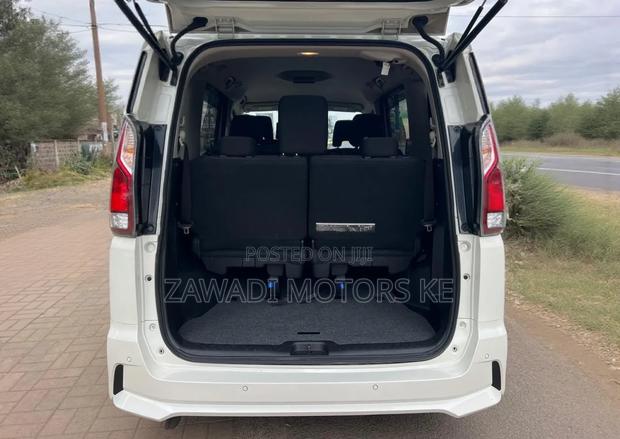 Nissan Serena 2019 White