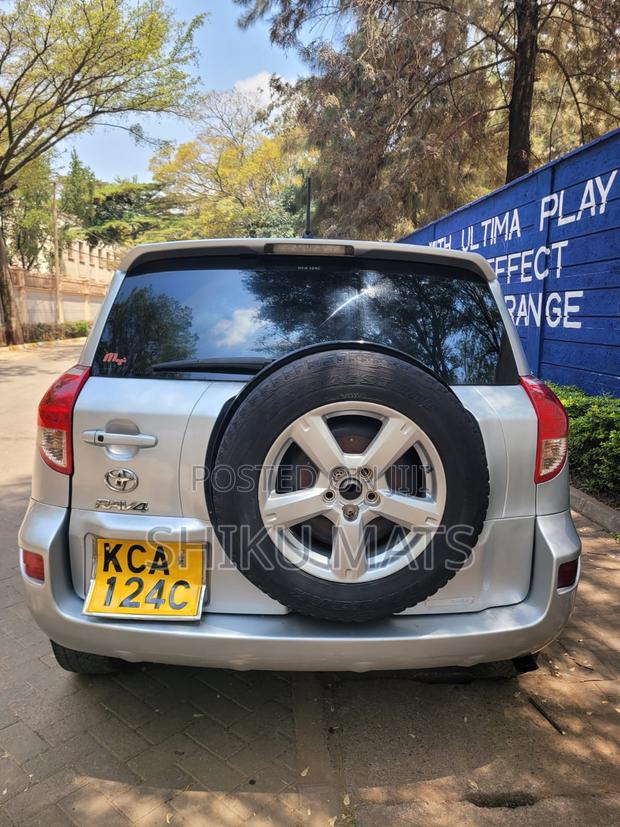 Toyota RAV4 2009