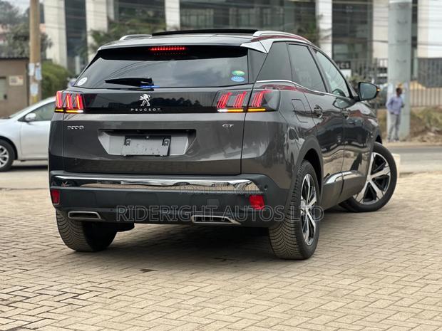 Peugeot 3008 2022 Gray