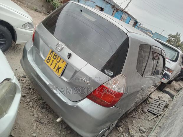 Honda Fit 2006 Silver