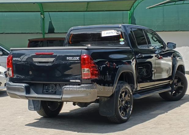 Toyota Hilux 2019 Black